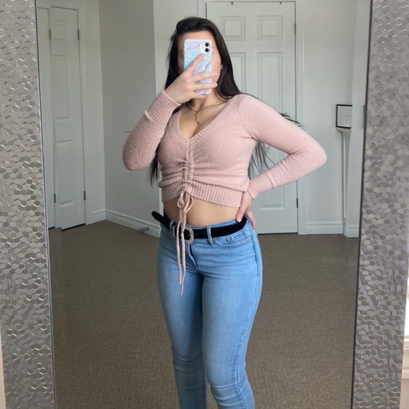 Guess Knit Crop Top - Picture 3 of 3